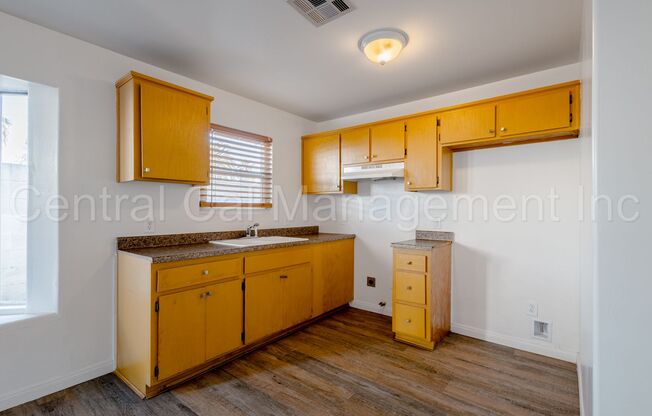 130 8th St