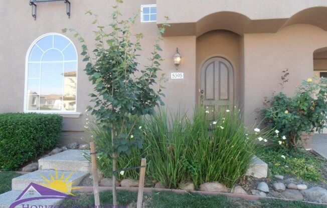 Bright 4 Bed 2.5 Bath 1,876sqft North Natomas Home
