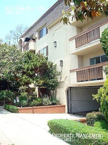 811 6th Street