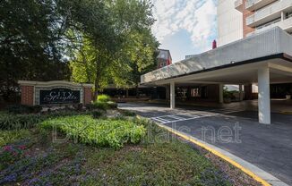 375 RALPH MCGILL BLVD NE