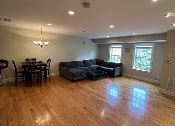 87 FRANKLIN ST