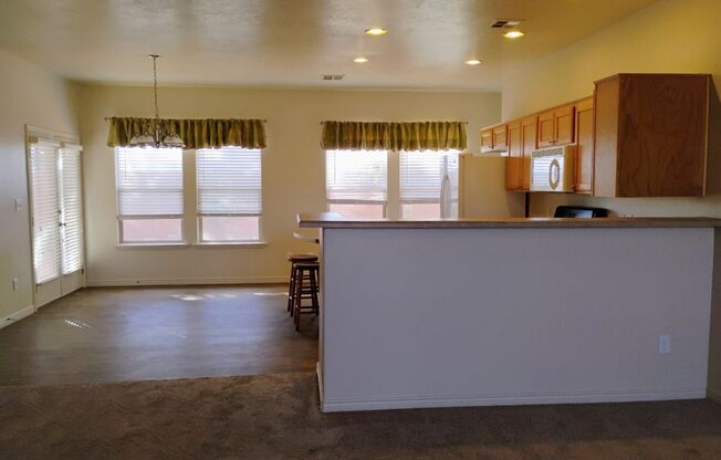 3 beds, 2 baths, $2,100