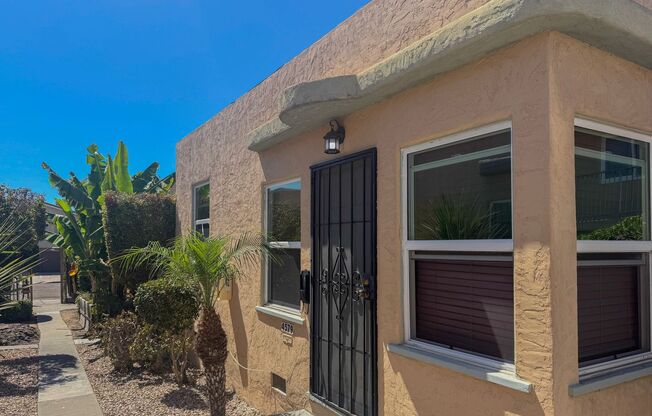 1 Bedroom / 1 Bath Cottage W/ Parking space in Normal Heights