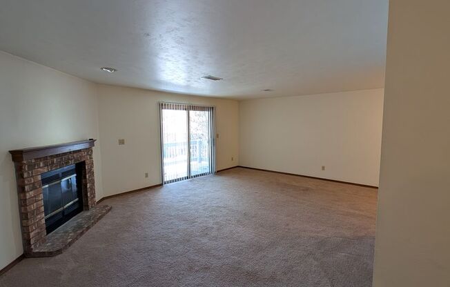 2 beds, 2 baths, 1,034 sqft, $1,229, Unit 1401 074