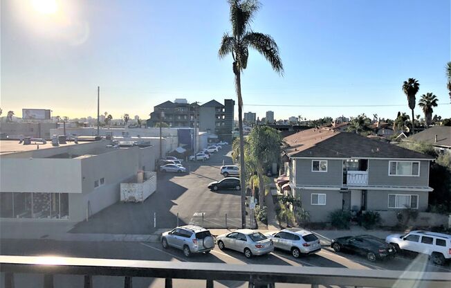 2 beds, 2 baths, 900 sqft, $3,145, Unit 28