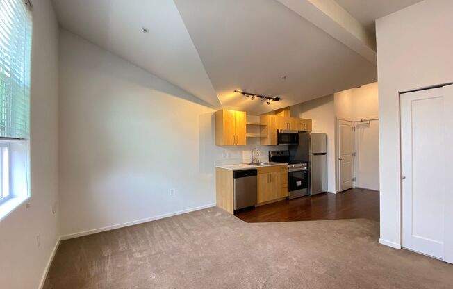 Studio, 1 bath, 175 sqft, $1,895, Unit 2506-A