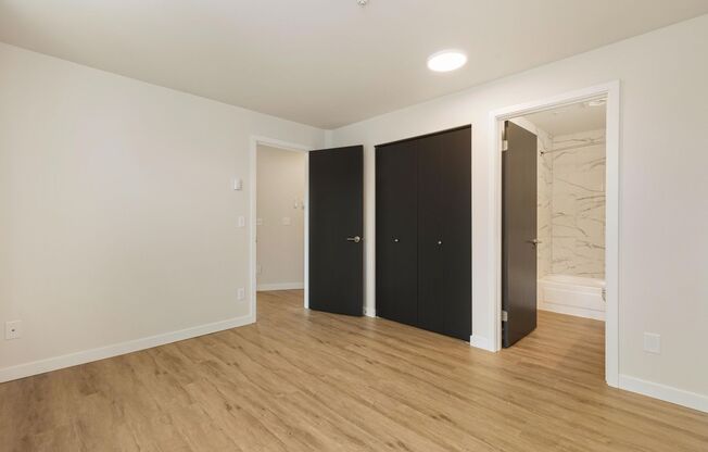 2 beds, 2 baths, 886 sqft, $3,545, Unit 401