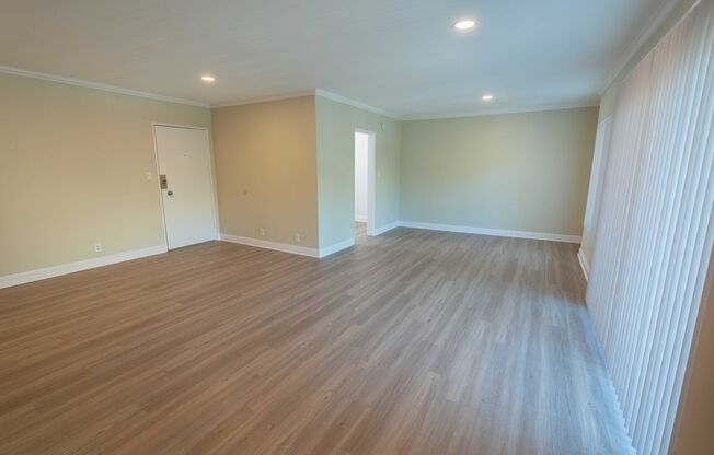 2 beds, 2 baths, 1,025 sqft, $4,198, Unit 215