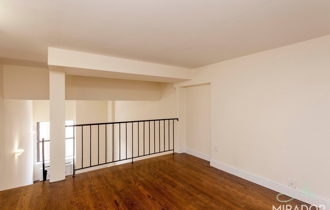 1 bed, 1 bath, $4,400, Unit 5G