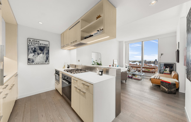 1 bed, 1 bath, 688 sqft, $6,000, Unit 60G