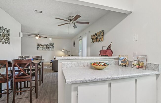 2 beds, 2 baths, 1,006 sqft, $1,550, Unit S2008