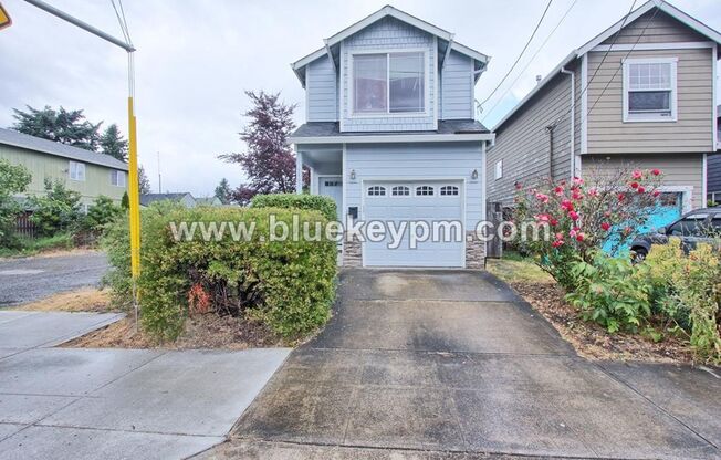 3 bedroom 2.5 bath home in Errol Heights