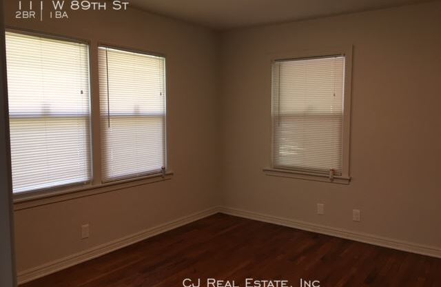 111 W 89 ST