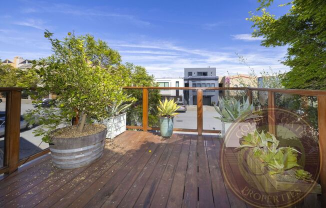 Potrero Hill - 3 BR, 2.5 BA House 1,388 Sq. Ft. - 3D Virtual Tour, Large Private Yard