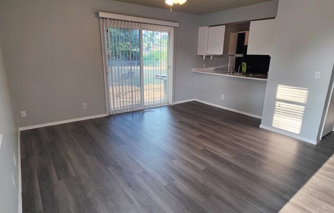 2 beds, 1.5 baths, $1,000