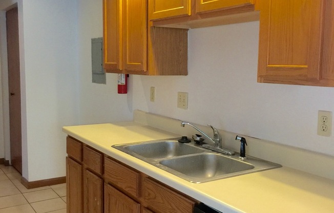 2 beds, 1 bath, $1,245, Unit 1