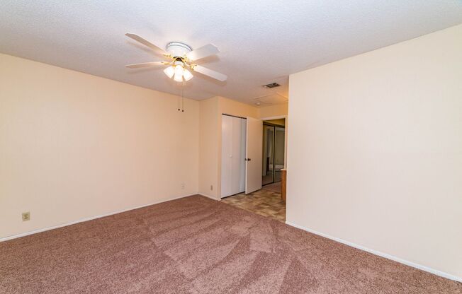 2 beds, 2.5 baths, $1,295