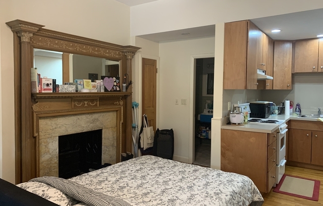 907 Beacon St # 15
