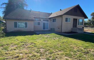 3 beds, 2 baths, $2,500