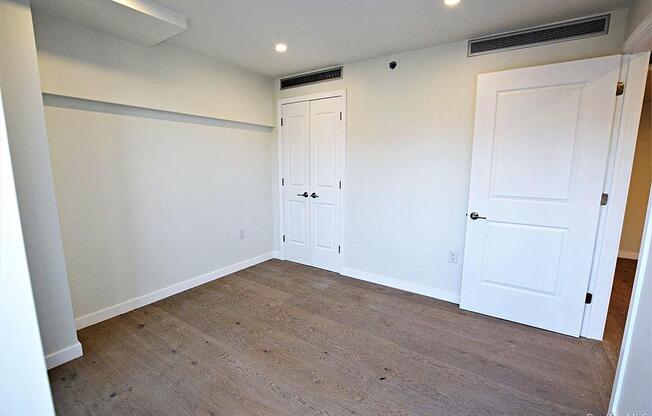 1 bed, 1 bath, 565 sqft, $3,154, Unit 6D