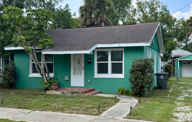 160 KINGSTON AVE