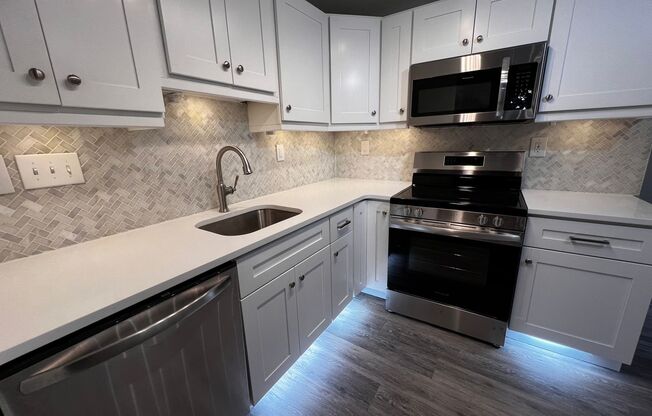 Rittenhouse Apartments