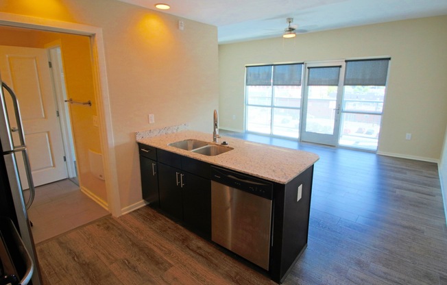 Studio, 1 bath, 404 sqft, $1,195, Unit APT 313