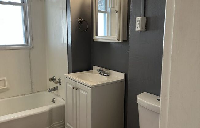 318 West College Ave