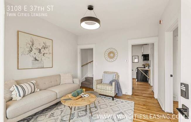 3108 E 37 ST