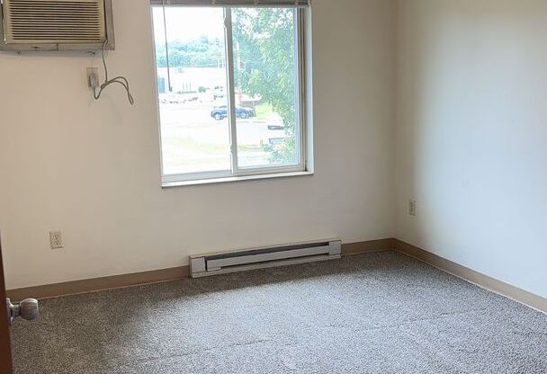 3 beds, 2 baths, 1,200 sqft, $1,325, Unit TE218X-247