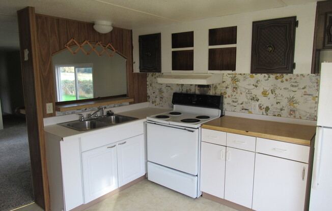 5692 Northwest Dr. #3