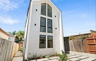 3322 Nile St- Newly Renovated Apartments on Nile St!