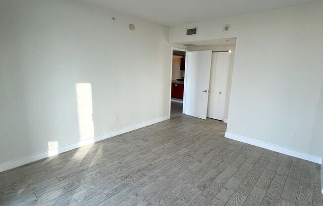 2 beds, 2 baths, 1,310 sqft, $3,450, Unit Latitud on the River - Unit #2301