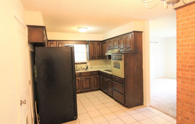 3 beds, 2 baths, $1,450