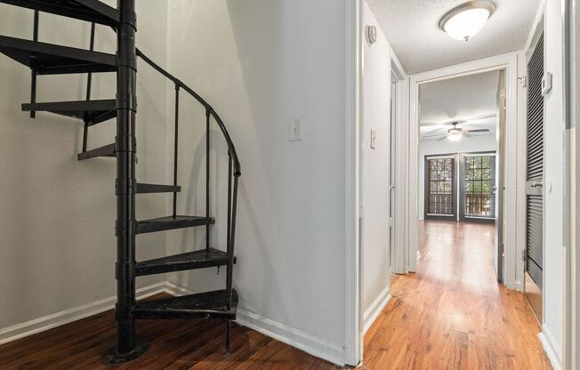 2 beds, 1 bath, 1,070 sqft, $1,497, Unit 1208G