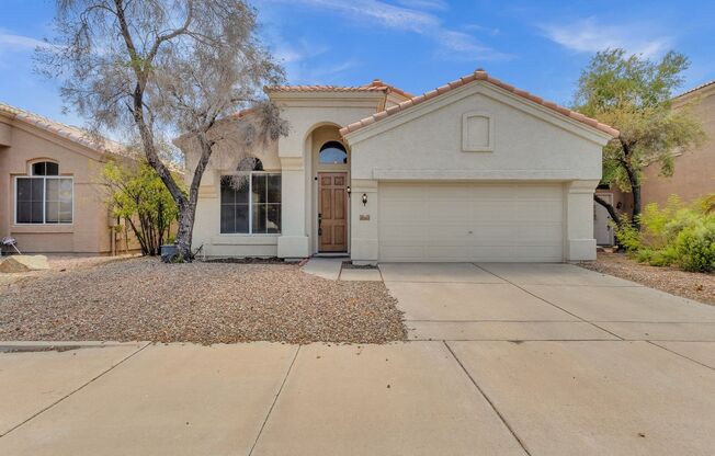 Charming 4-Bedroom Home with Vaulted Ceilings & Modern Upgrades in Desirable Chandler Neighborhood