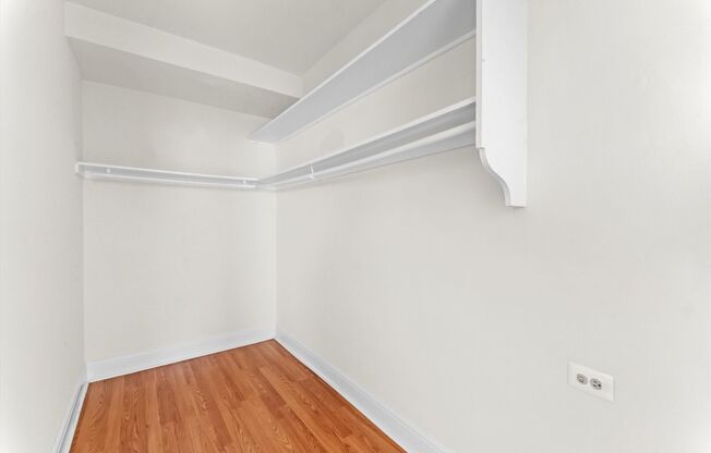 Studio, 1 bath, 395 sqft, $1,250, Unit 132