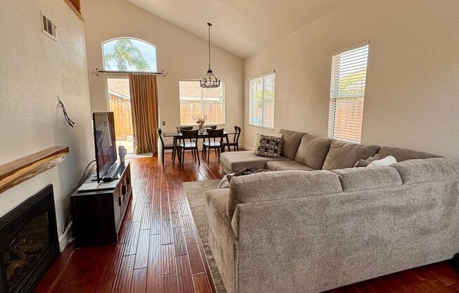 Spacious Home in the sought after The Arbors Neighborhood!