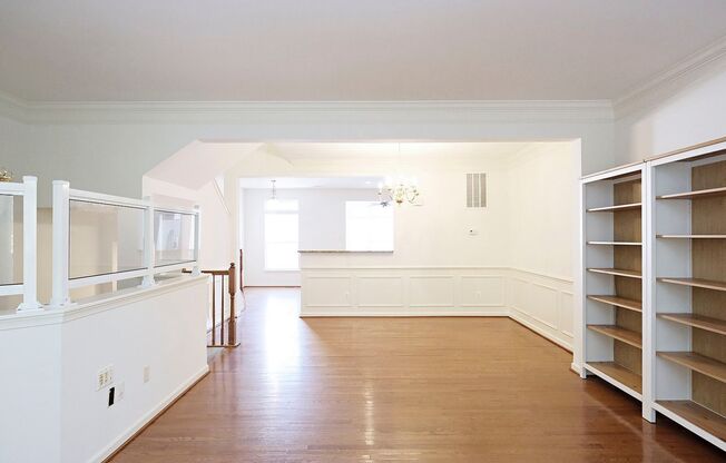 Move-in Ready & Pet-Friendly Cherry Hill Townhome