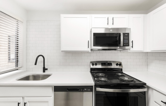 2 beds, 1.5 baths, 1,000 sqft, $3,557, Unit 363_H