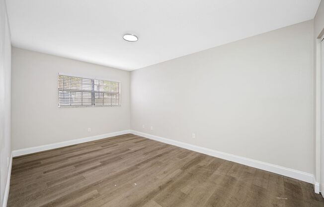 2 beds, 1 bath, 780 sqft, $2,395, Unit 07