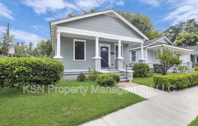669 E 32 ST
