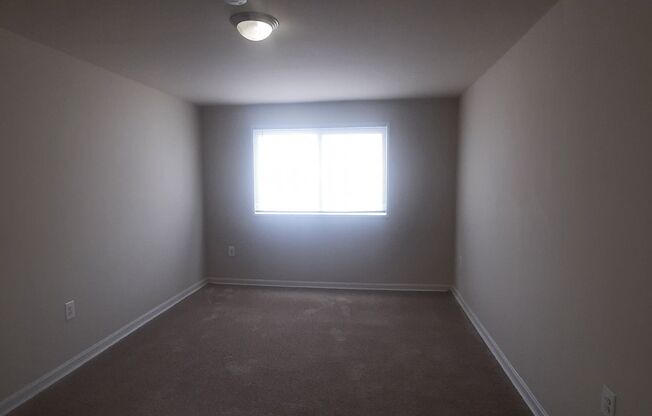 2 beds, 1 bath, 800 sqft, $1,650, Unit 2510-301