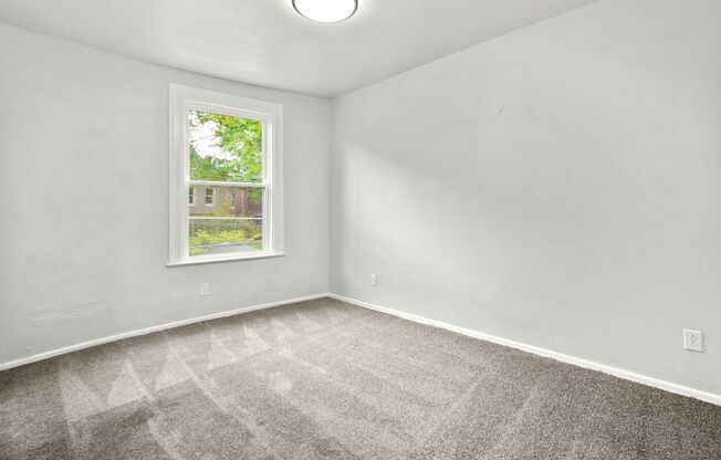 1 bed, 1 bath, 800 sqft, $1,049, Unit 5554 Avondale Pl Unit #4