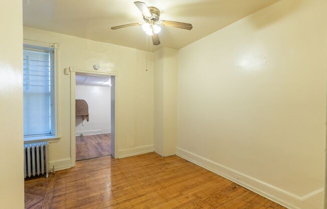 2 beds, 1 bath, $1,200, Unit APARTMENT 1