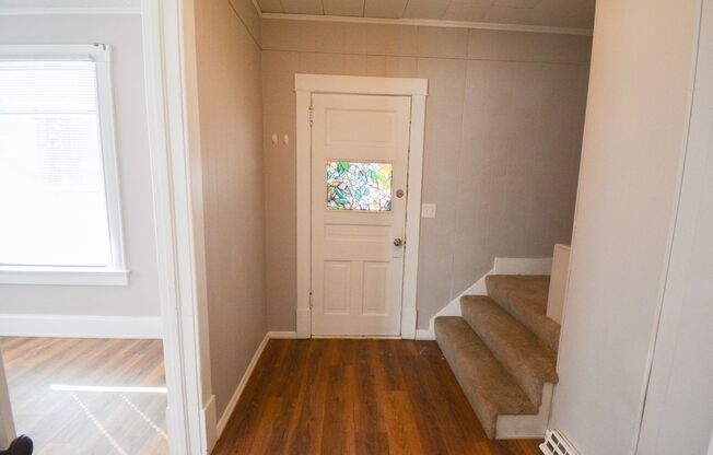 4 Bed 1.5 Bath Downtown Gem Available For Rent NOW!