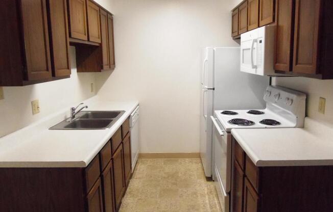 1 bed, 1 bath, 725 sqft, $775