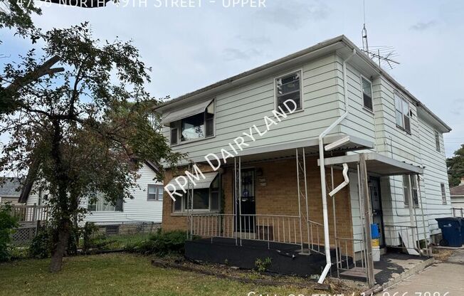 4736 N 49 ST