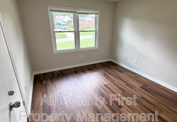 3707 W AUSTIN CT