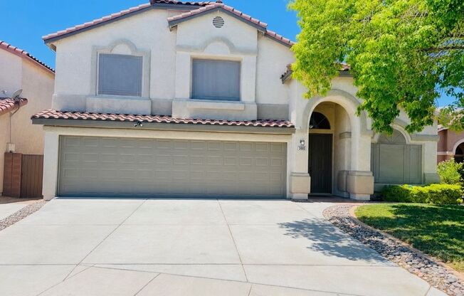 AMERICANA Property Mgmt - Remodeled 2 story - 5 beds with pool in the NorthWest